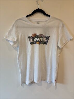 Levi's White Crewneck Tee with Floral Logo